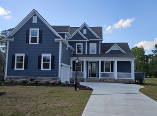 1047 Beauvoir Dr NW, Calabash, NC 28467