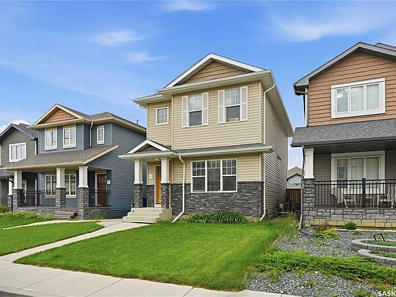 3rd image of 151 Tweed LANE
