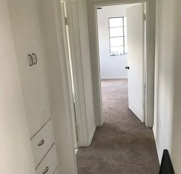 7857 Crenshaw Blvd — Photo 3