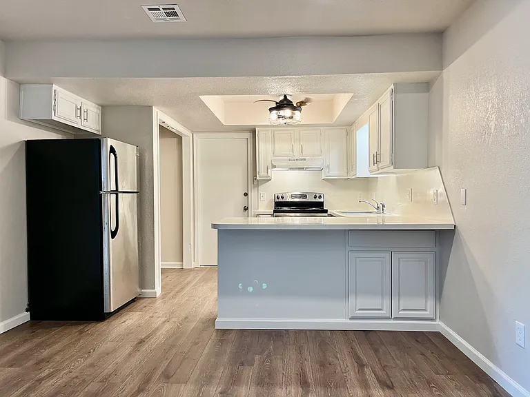 547 NW 137th St #547 — Photo 3