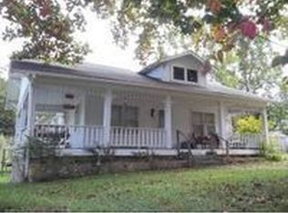 107 Burbank Rd, Roan Mountain, TN 37687