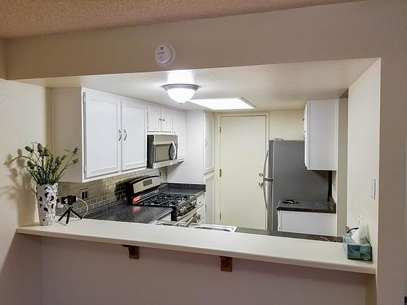 Kitchen Bar
