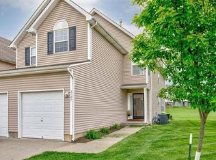 2147 SW Rambling Vine Rd, Lees Summit, MO 64082