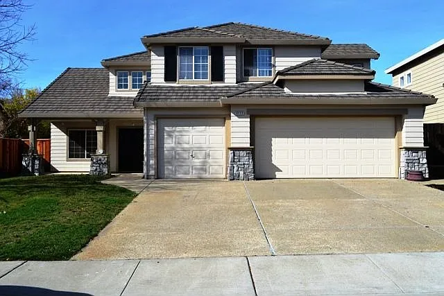 5172 Pioneer Way photo 1