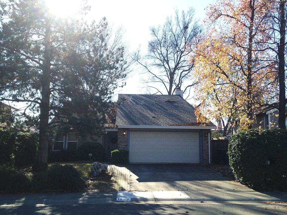1st image of 1330 Pebblewood Dr