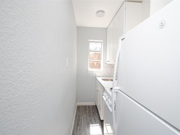 4th image of 2501 Yoakum Blvd #7