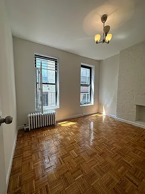 Rented by Peter R. Hungerford, LREB | media 12