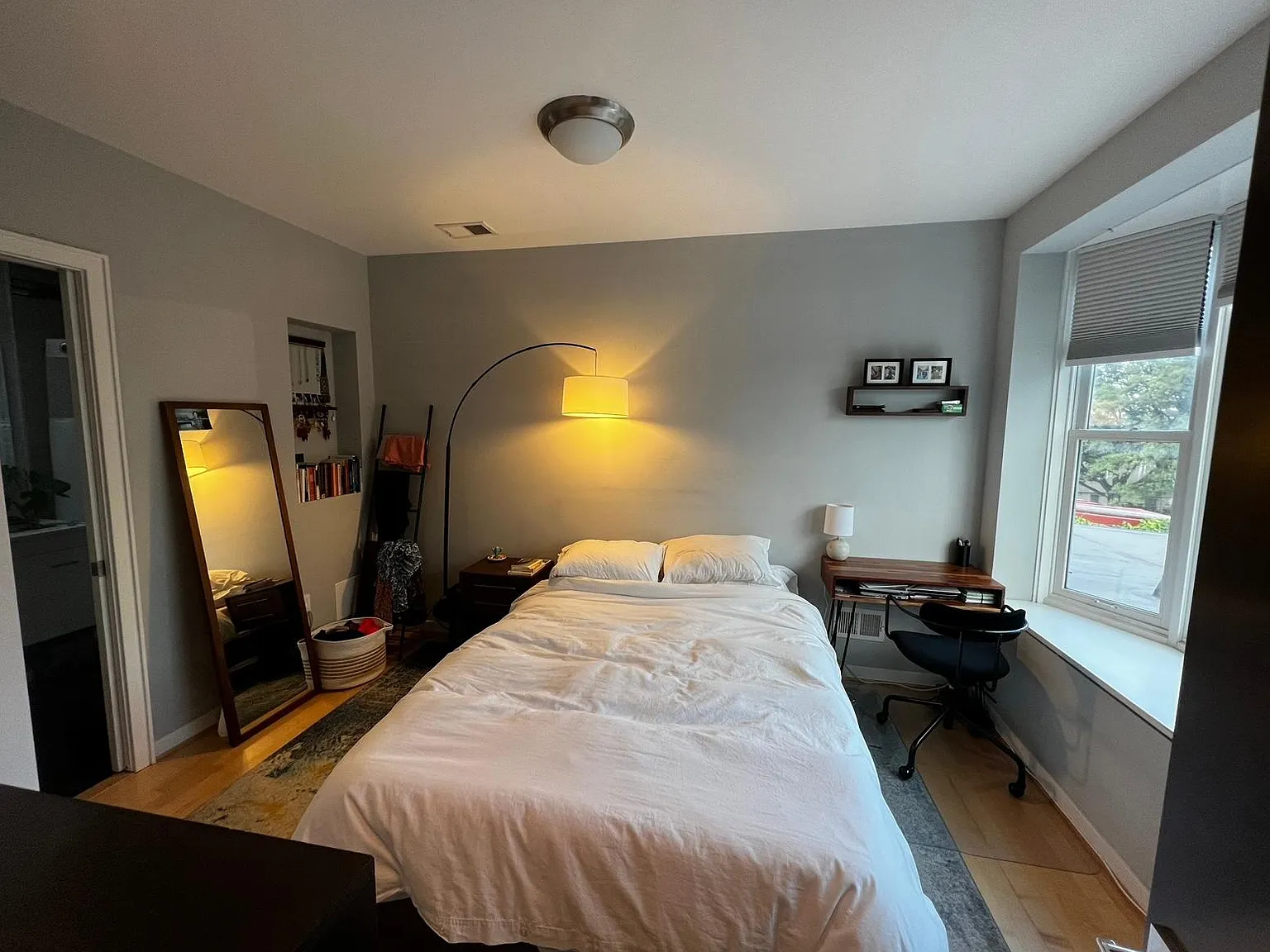 924 T St NW — Photo 2