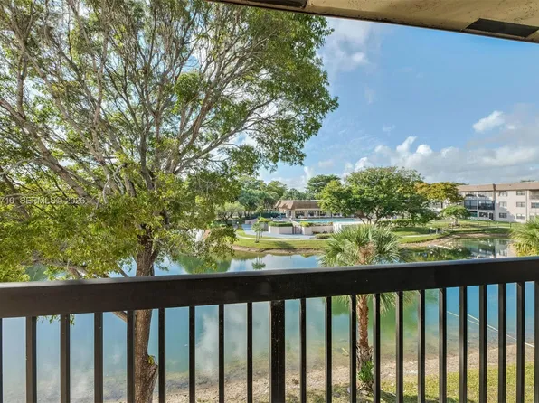 4955 E Sabal Palm Blvd APT 305, Fort Lauderdale, FL 33319