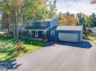 1558 Fawn Lake Dr, West Branch, MI 48661