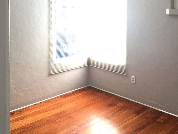 3rd image of 3690 Georgia St