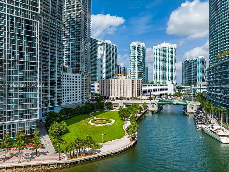 475 Brickell Ave #3513 — Photo 33