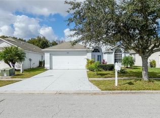 11305 Symmes Lake Dr, Riverview, FL 33569