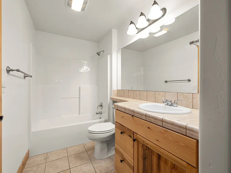 396 N Juniper Bay Rd #15 — Photo 4