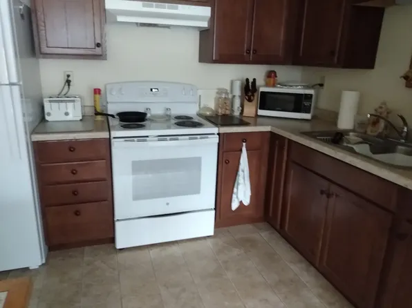 6491 Robert St APT 4, Vesper, WI 54489