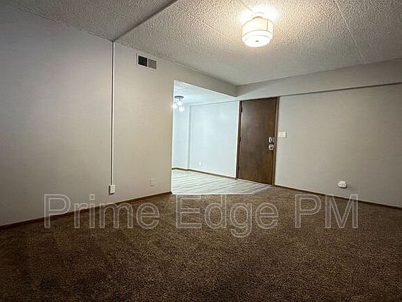 4th image of 2343 B St #8