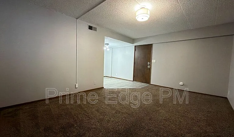 2343 B St #8 — Photo 4