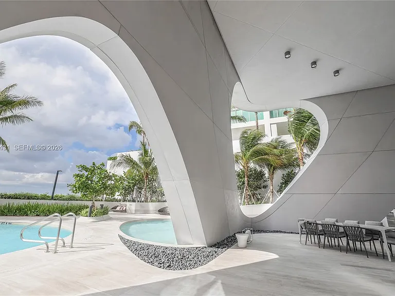 1000 Biscayne Blvd #4401 — Photo 39