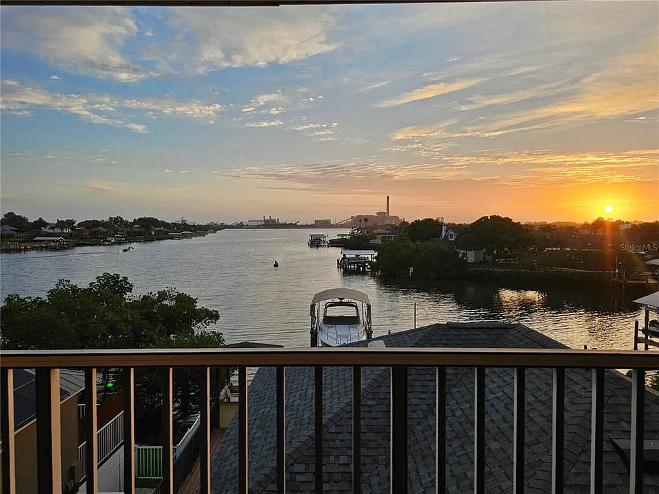 1209 Apollo Beach Blvd