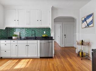 18 Ropes St #1L, Salem, MA 01970