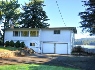 507 SE Moffitt Rd, Waldport, OR 97394