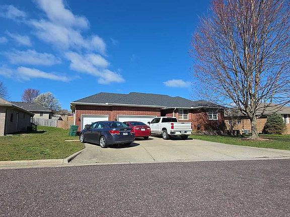 3rd image of 208 Miller Way