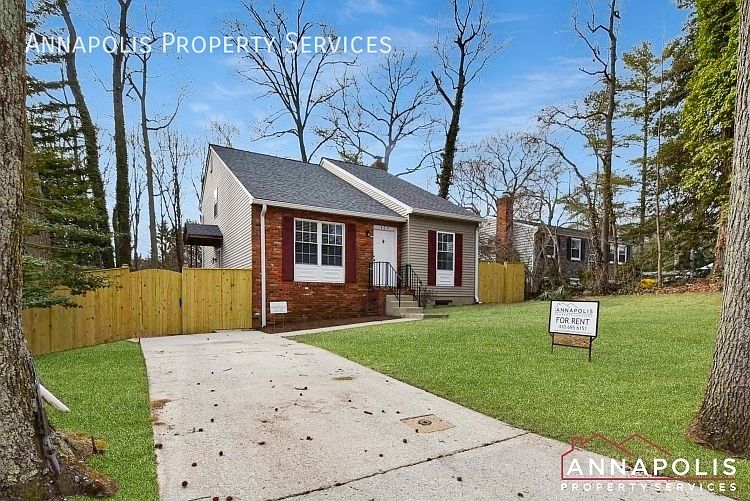 1st image of 424 Holly Dr