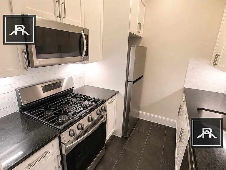 871 Beacon St #2 — Photo 4