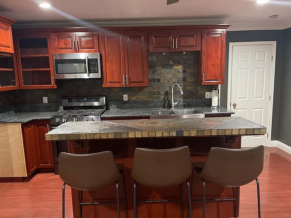 3rd image of 8146 Virginia Ave #B