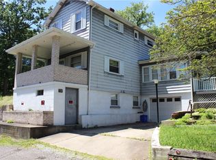 12 Bentley Dr, Elrama, PA 15038