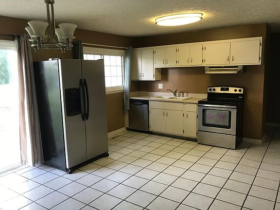 2nd image of 6300 Rygate Dr