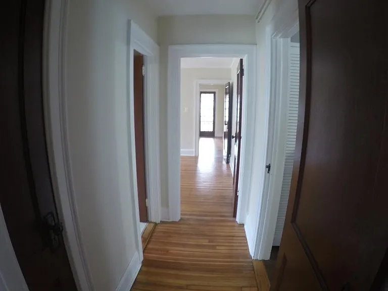 275 Whiting Ln — Photo 3