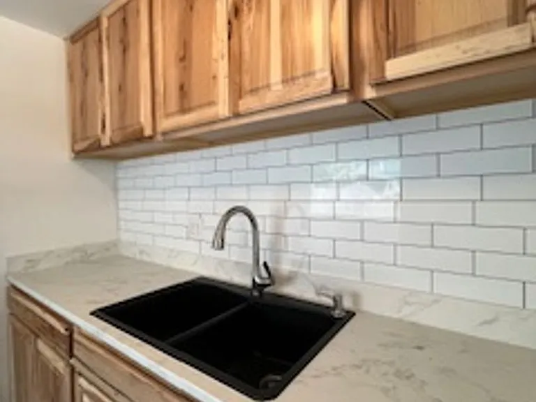 215 Elm St — Photo 16
