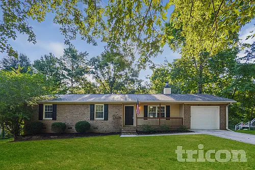 270 Amanda Ct Photo 1