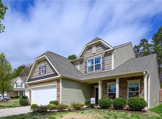 872 Orchestra Dr, Winston Salem, NC 27127