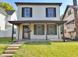 552 S 10th St, Burlington, IA