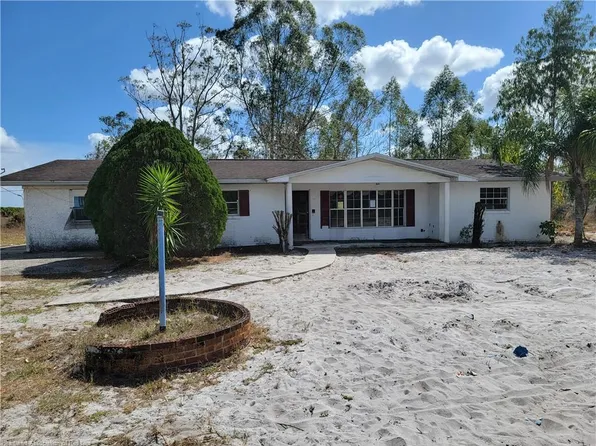 34 Hendry Rd, Venus, FL 33960