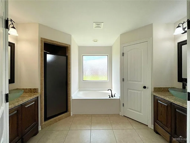 519 Edgewood Ave — Photo 11