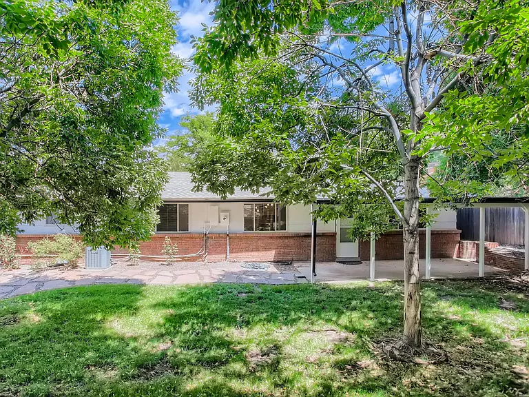 5520 W Lehigh Ave — Photo 11