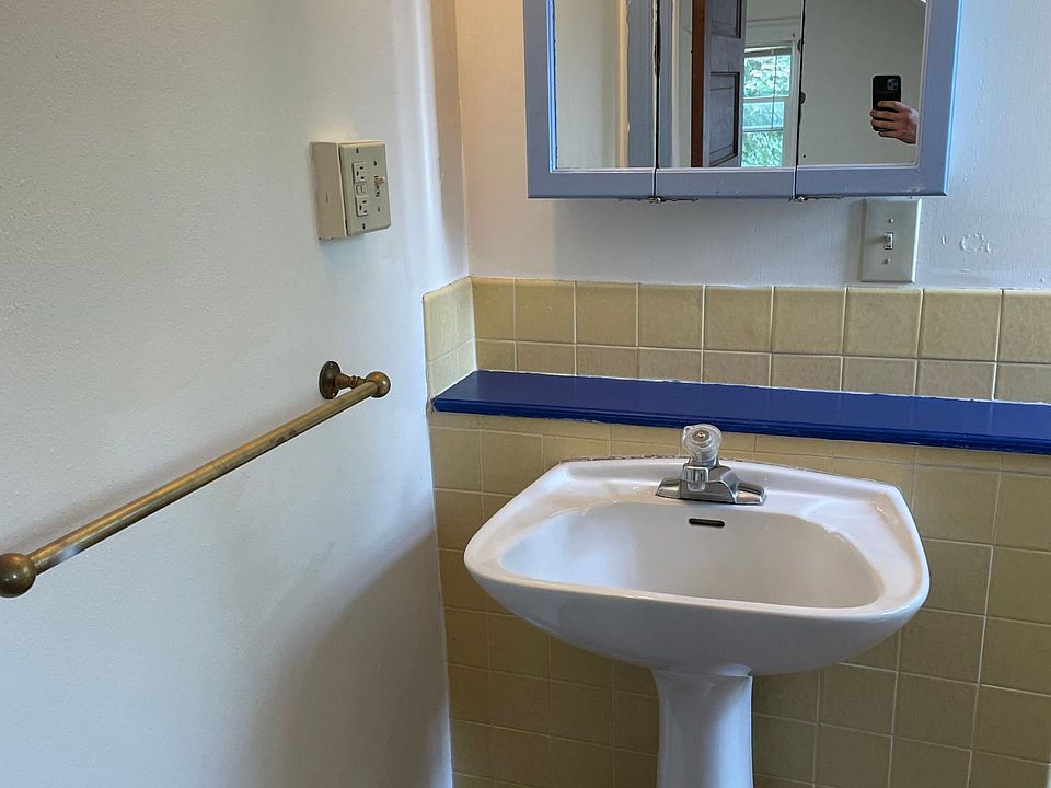 1st image of 530 S 5th St E APT 2