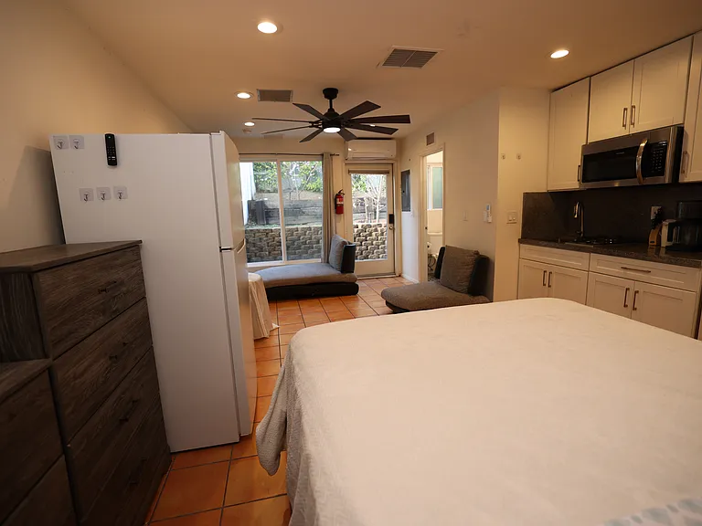 10463 Wystone Ave — Photo 1