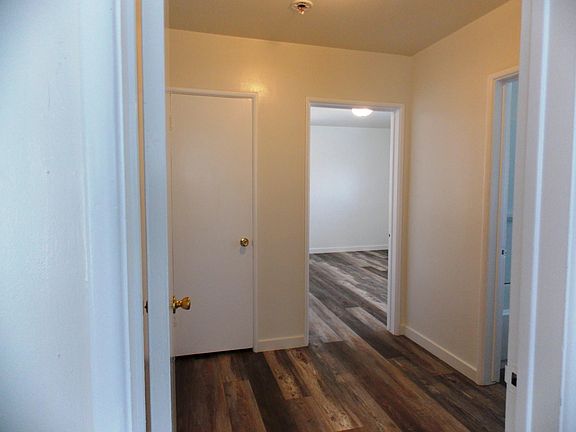 4th image of 11594 1/2 Gateway Blvd #11594-1/2