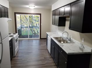 1936 Des Moines St, Webster City, IA 50595