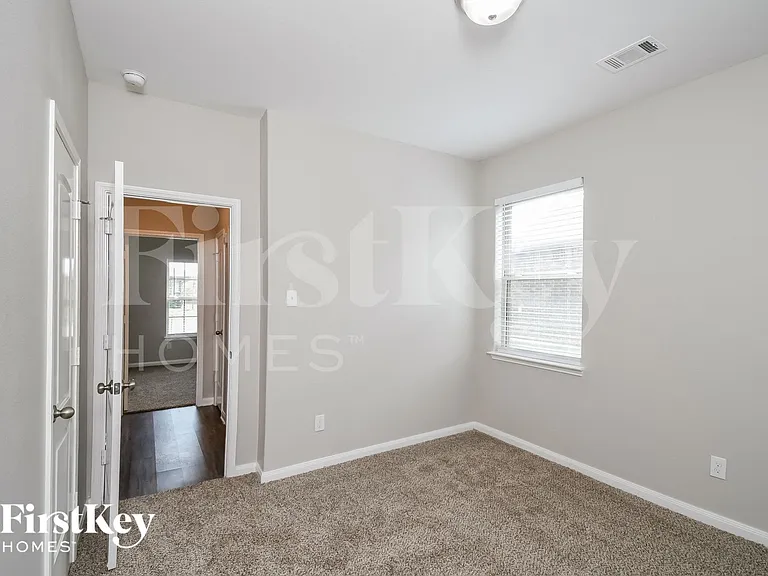 1536 Millennium Dr — Photo 12