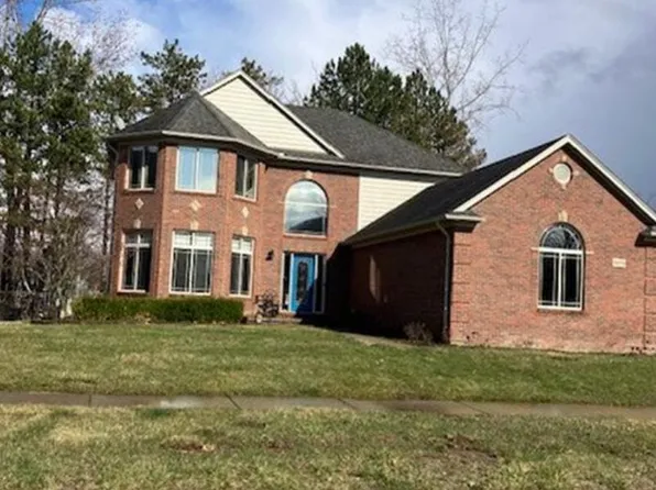 50554 Summit View Dr, Macomb, MI 48042