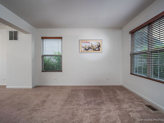 4th image of 194 Holmes Pl