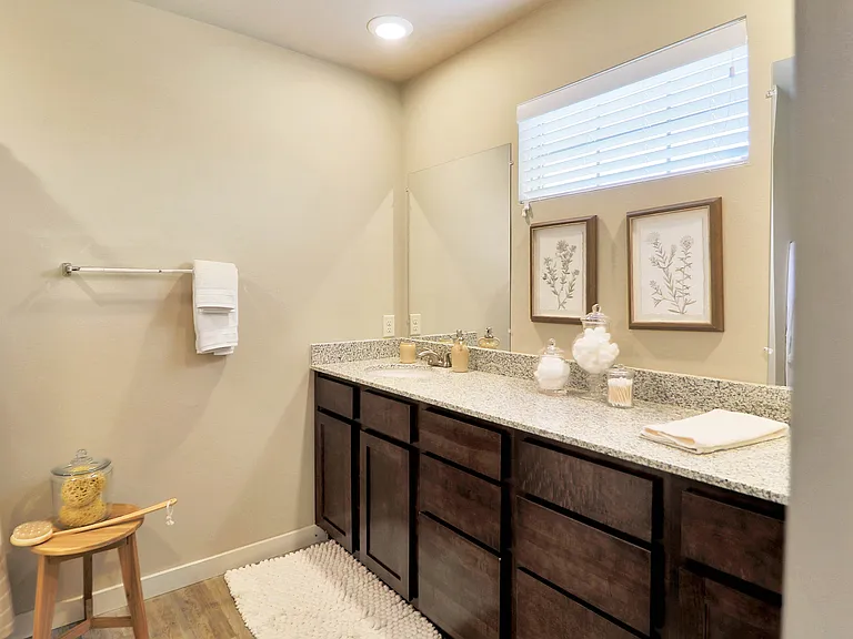The Reserve at Chaffee Crossing Apartment Homes & Townhomes — Photo 32