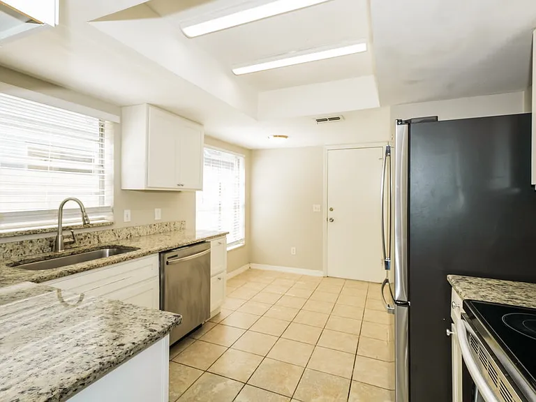 1670 Palm Leaf Dr — Photo 7