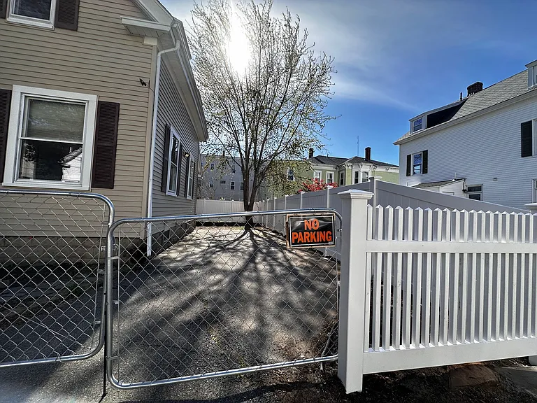 11 Porter St — Photo 22