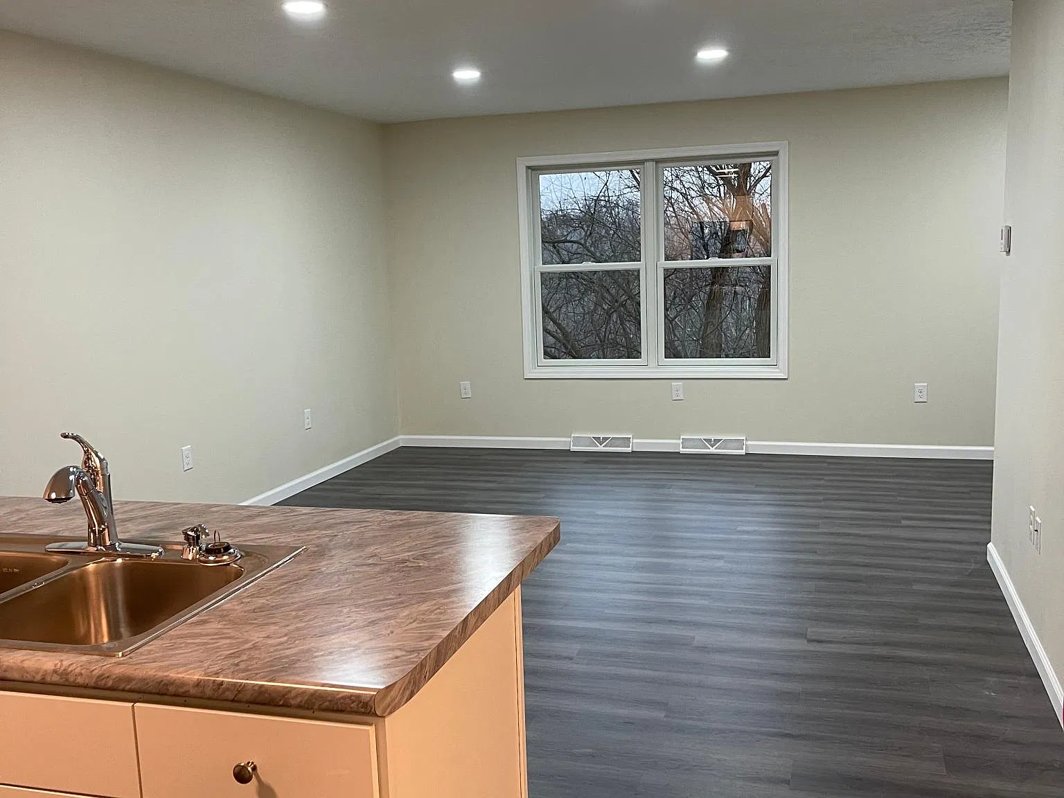2 bed, 1.5 bath, $1,500 — Photo 2